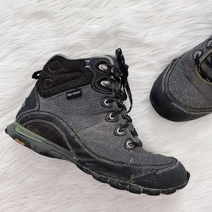 Ahnu Sugarpine Gray Outdoors Hiking Boots